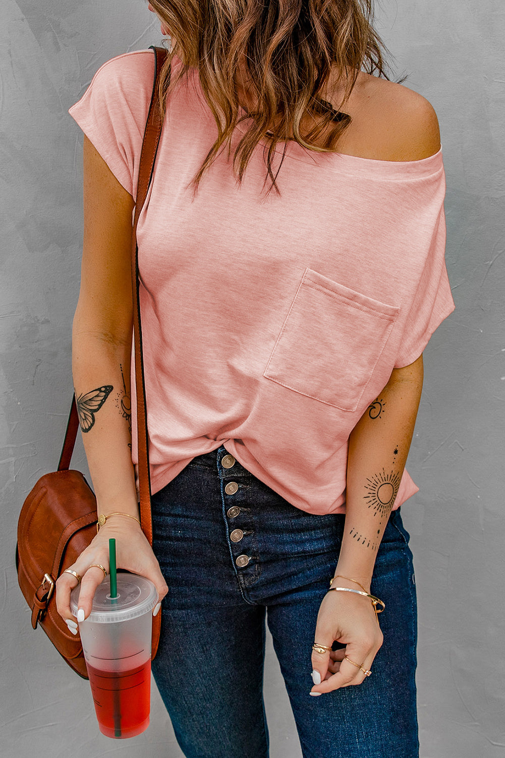 Solid Color Short Sleeve Basic T Shirt with Patch Pocket