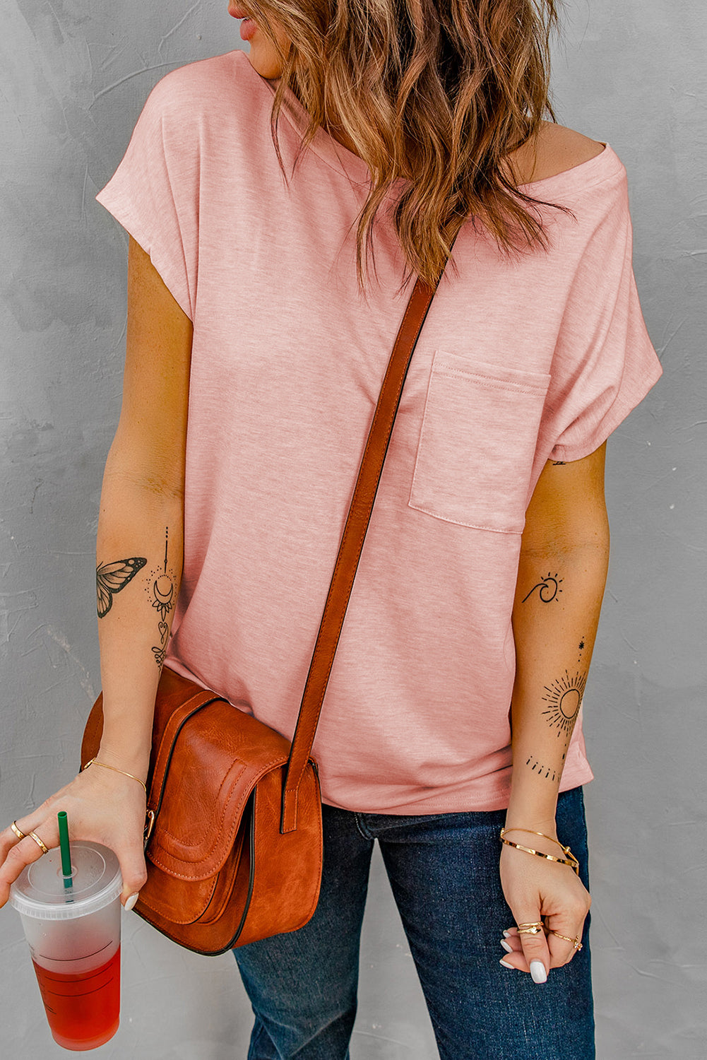 Solid Color Short Sleeve Basic T Shirt with Patch Pocket