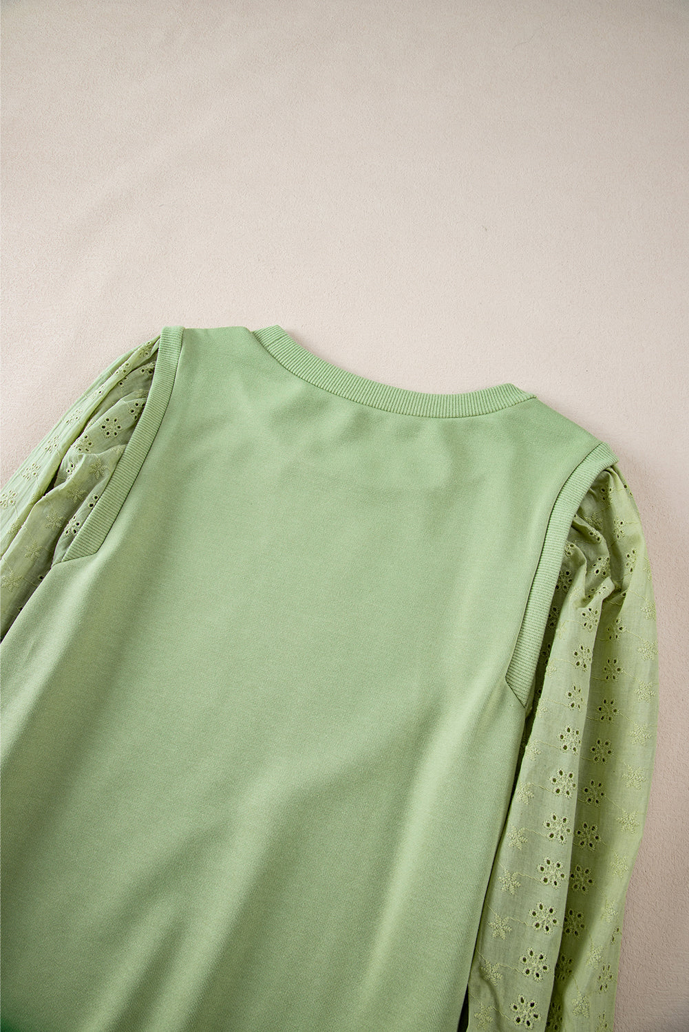 Solid Patchwork Sleeve Round Neck Sweatshirt