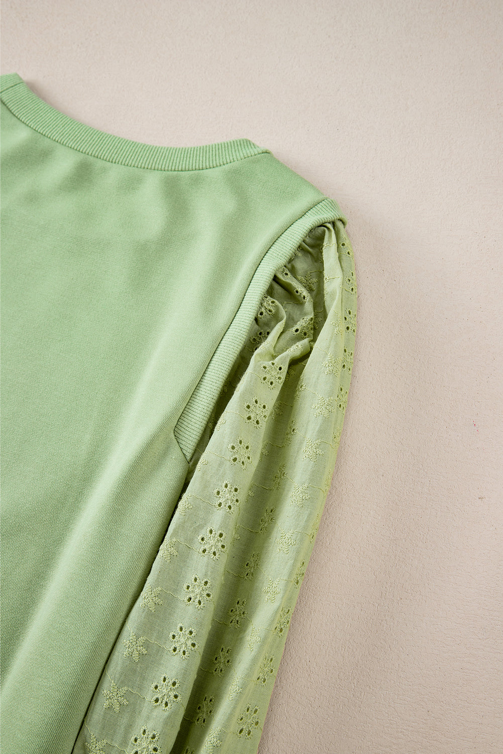 Solid Patchwork Sleeve Round Neck Sweatshirt