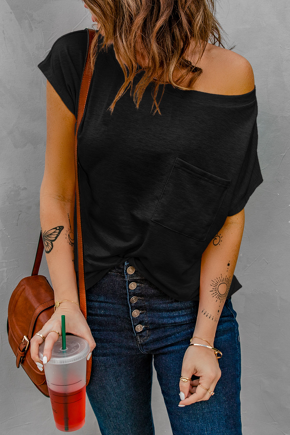 Solid Color Short Sleeve Basic T Shirt with Patch Pocket