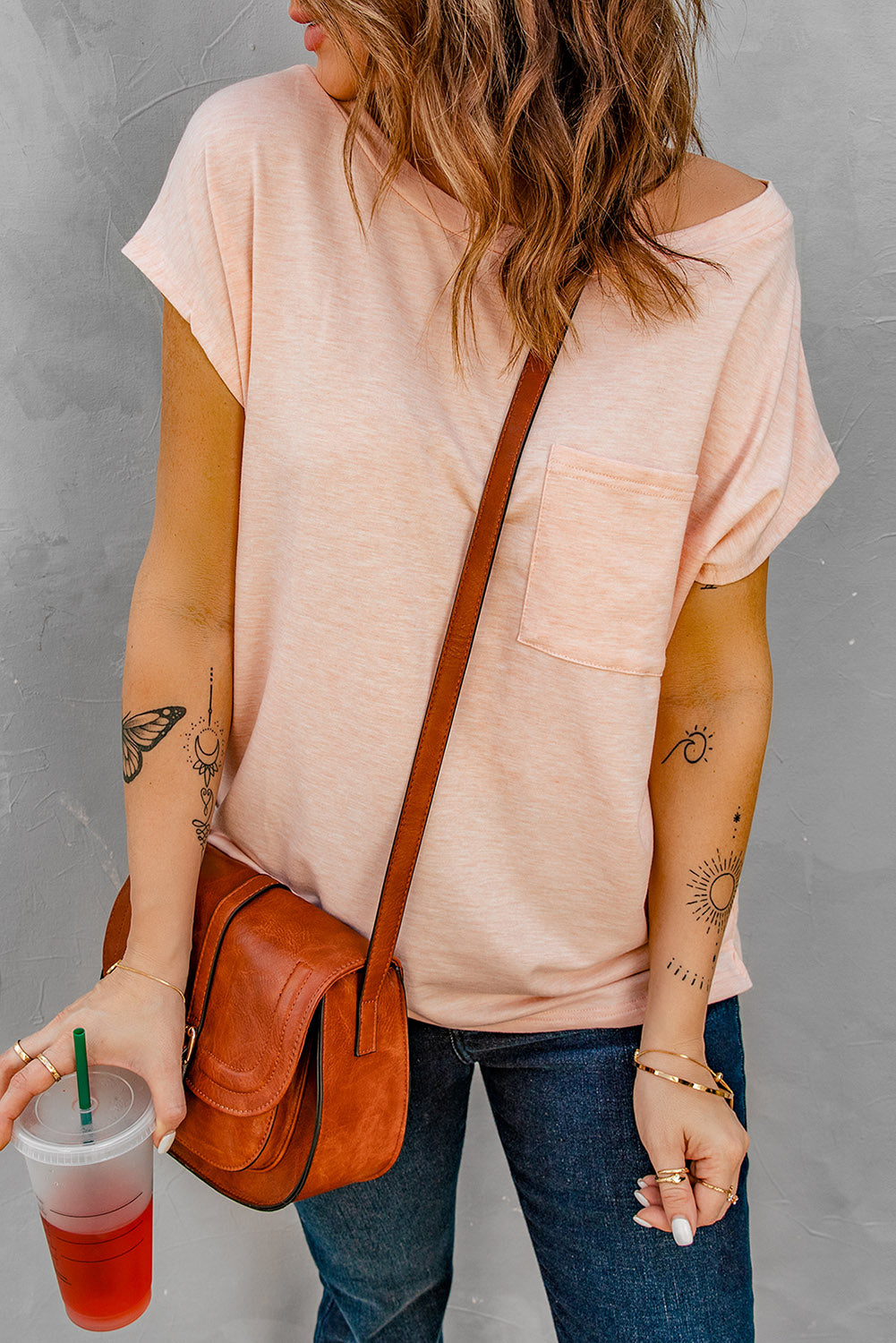 Solid Color Short Sleeve Basic T Shirt with Patch Pocket
